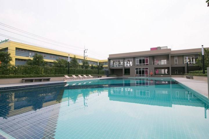 Condo for sale in Rangsit area, price less than a million.